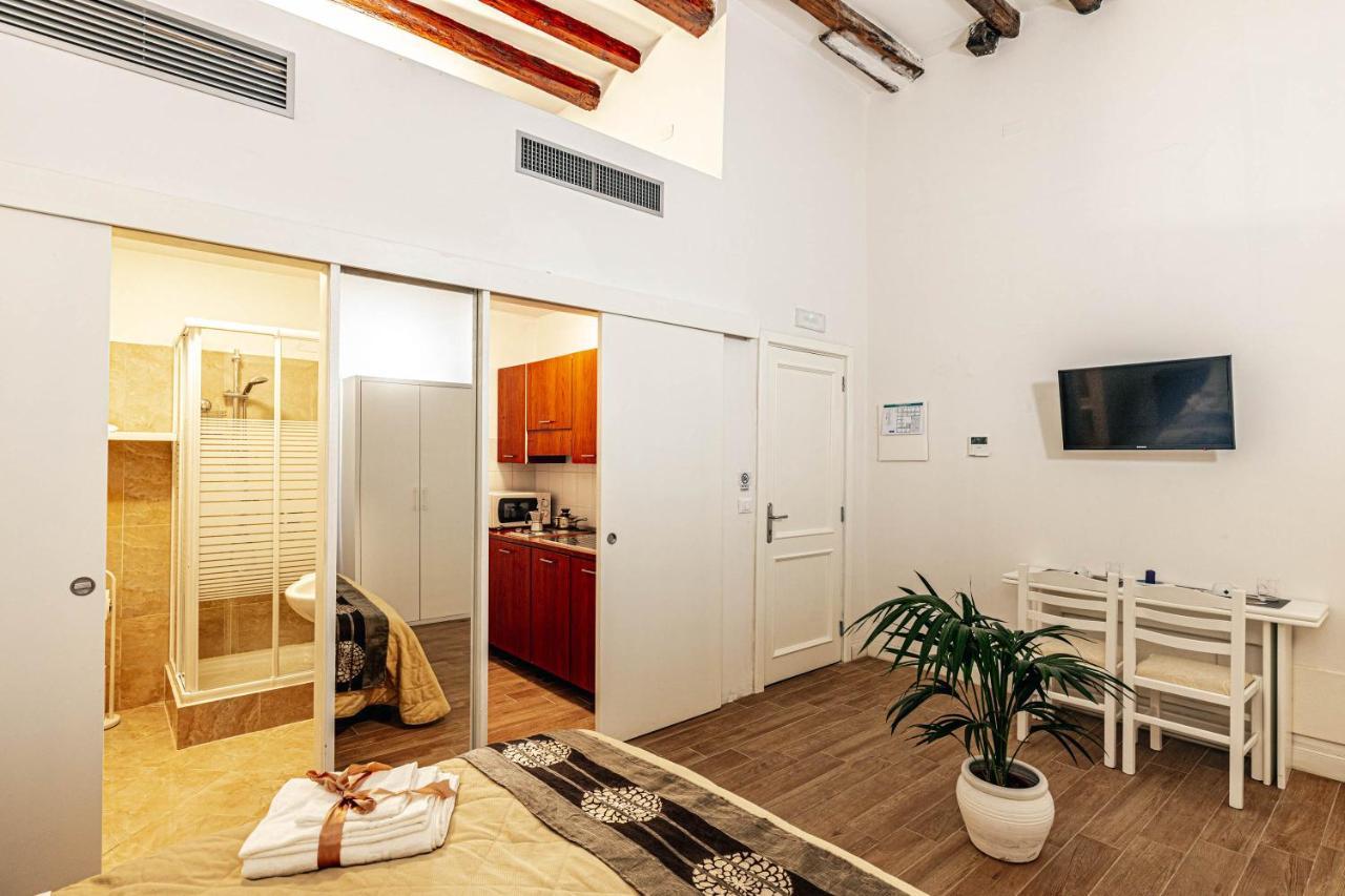 Giulio Cesare 14, Residence Palermo Esterno foto