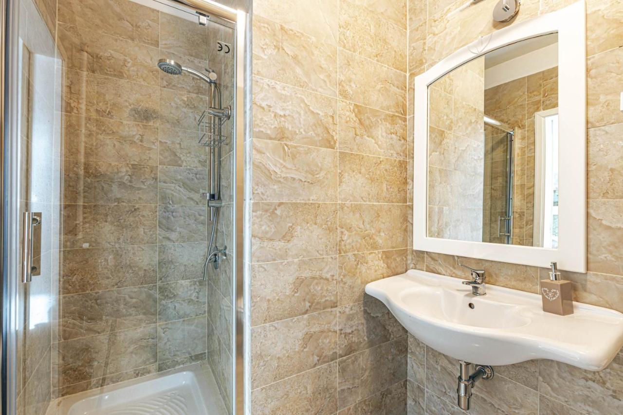 Giulio Cesare 14, Residence Palermo Esterno foto